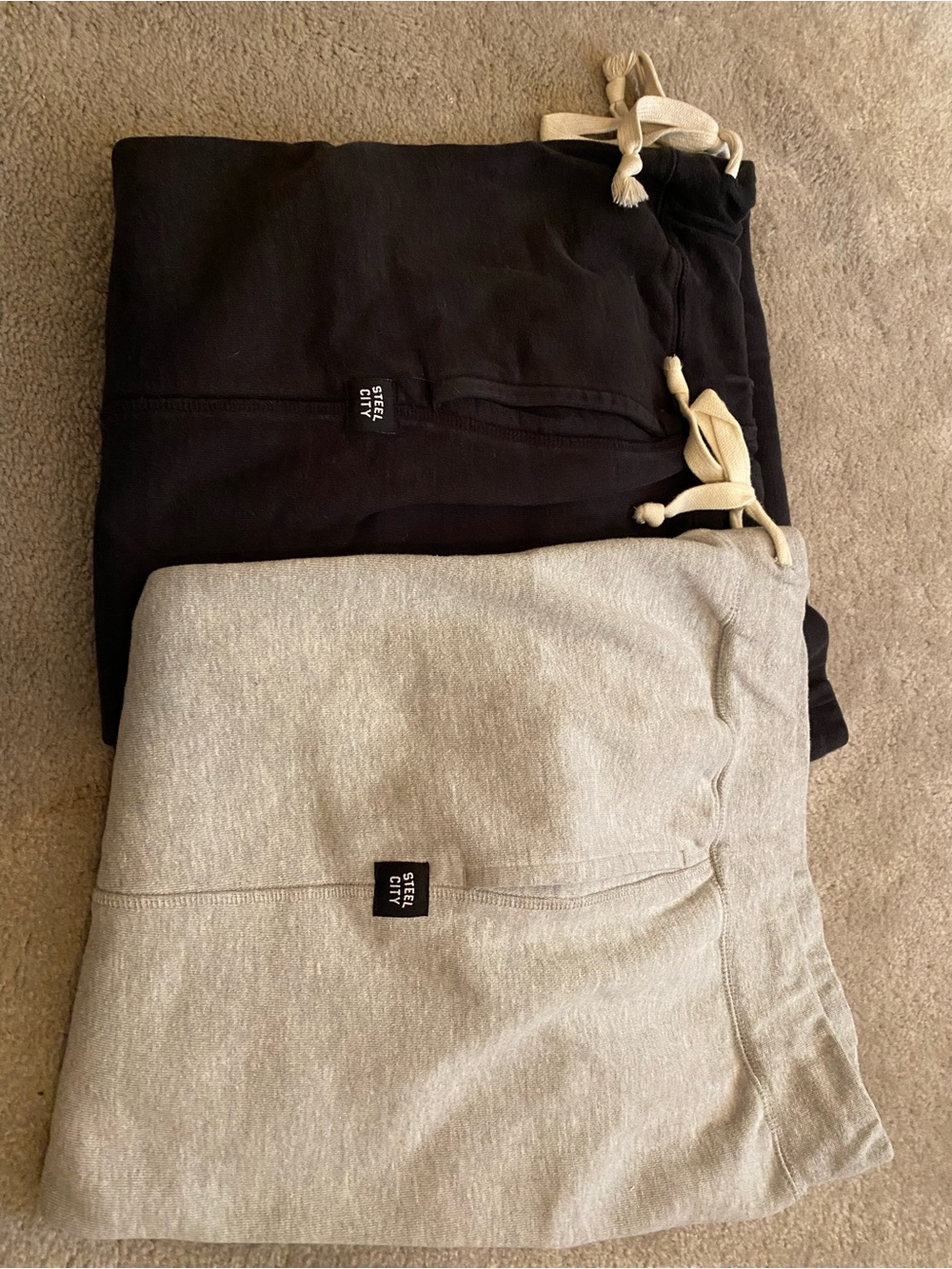 Steel City Men’s Small Black & Light Gray Jogger Set